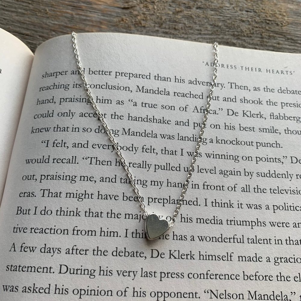 Women's Dainty Silver Heart-Shaped Necklace